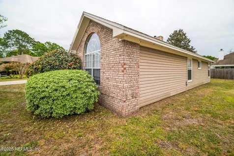 8959 Spring Harvest Lane W Jacksonville FL 32244