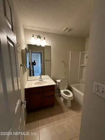 4228 Metron Drive Jacksonville FL 32216
