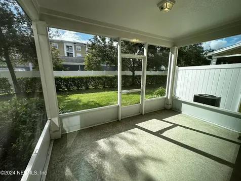 4228 Metron Drive Jacksonville FL 32216