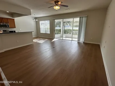 4228 Metron Drive Jacksonville FL 32216
