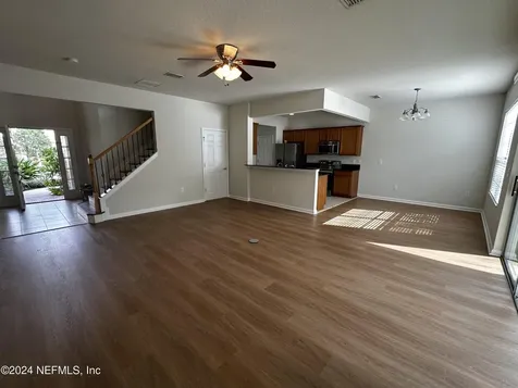 4228 Metron Drive Jacksonville FL 32216