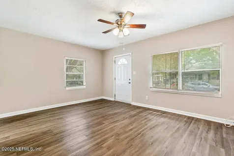 3051 4th Street Circle Jacksonville FL 32254
