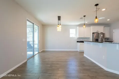 68 Redland Way Jacksonville FL 32218