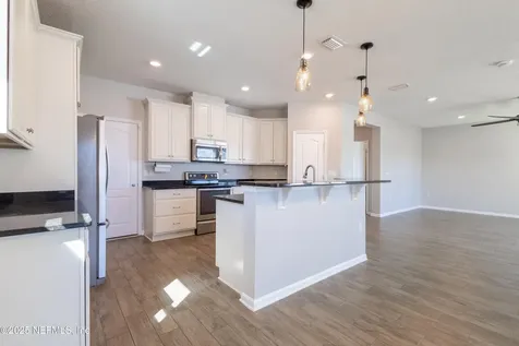 68 Redland Way Jacksonville FL 32218