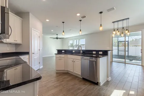 68 Redland Way Jacksonville FL 32218