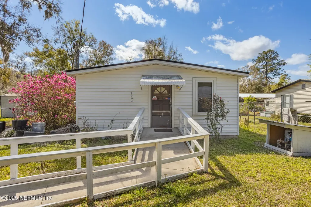 8004 Gordean Road Jacksonville FL 32221