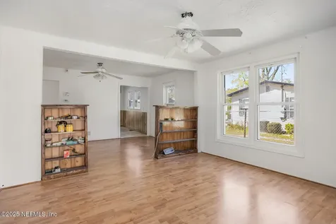 8004 Gordean Road Jacksonville FL 32221