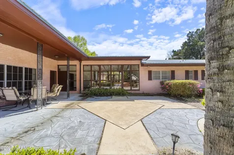 114 E Camelot Drive Palatka FL 32177
