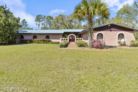 114 E Camelot Drive Palatka FL 32177
