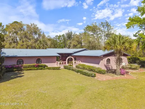 114 E Camelot Drive Palatka FL 32177