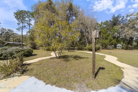 114 E Camelot Drive Palatka FL 32177