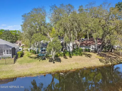 1560 Nottingham Knoll Drive Jacksonville FL 32225