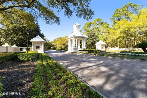 1560 Nottingham Knoll Drive Jacksonville FL 32225