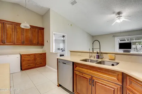 2377 Cool Springs Drive N Jacksonville FL 32246