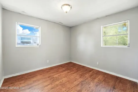 1945 Indies Drive E Jacksonville FL 32246