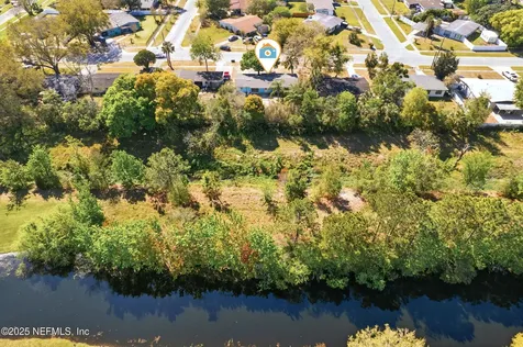 1945 Indies Drive E Jacksonville FL 32246
