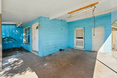 1945 Indies Drive E Jacksonville FL 32246