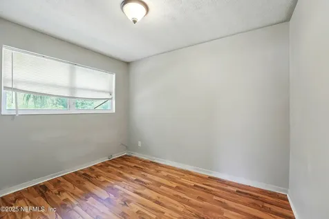 1945 Indies Drive E Jacksonville FL 32246
