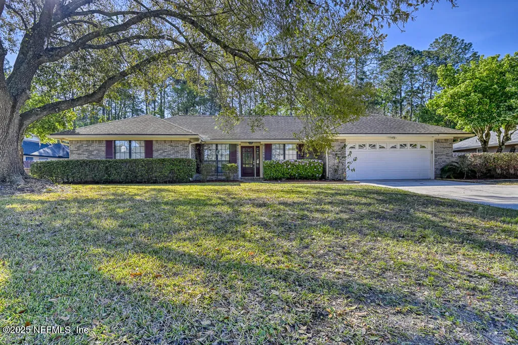 3758 Helicon Drive Jacksonville FL 32223