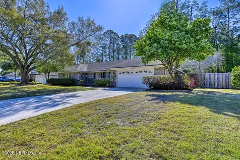 3758 Helicon Drive Jacksonville FL 32223