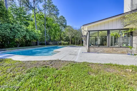 3758 Helicon Drive Jacksonville FL 32223
