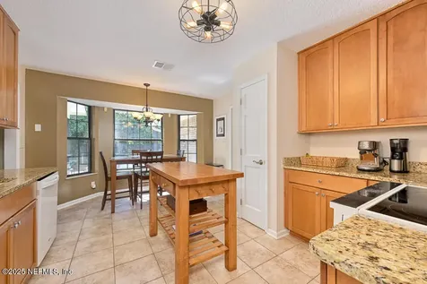 3758 Helicon Drive Jacksonville FL 32223