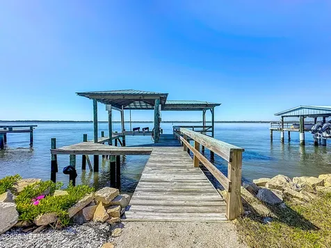 8812 Mckenna Drive Jacksonville FL 32226