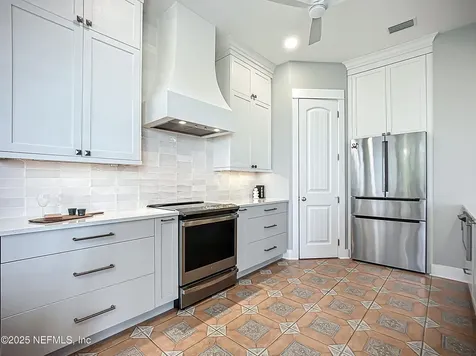 8812 Mckenna Drive Jacksonville FL 32226