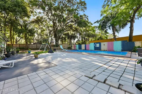 6024 Robbins Circle S Jacksonville FL 32211