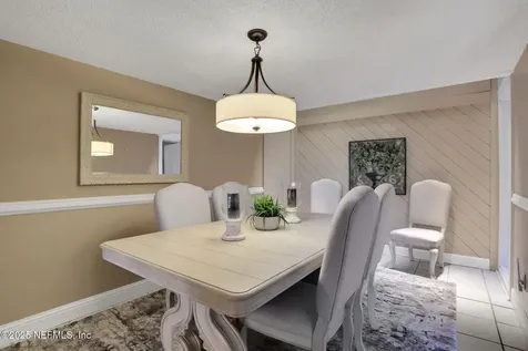 7838 Baymeadows Circle W Jacksonville FL 32256