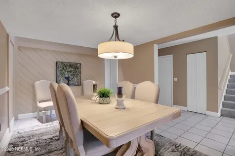 7838 Baymeadows Circle W Jacksonville FL 32256