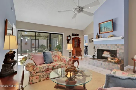7838 Baymeadows Circle W Jacksonville FL 32256