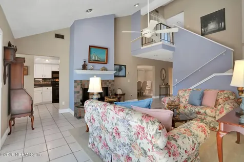 7838 Baymeadows Circle W Jacksonville FL 32256