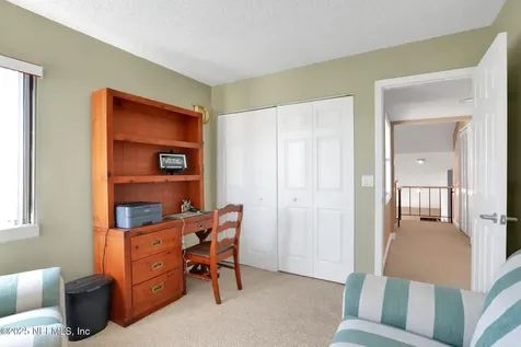 7838 Baymeadows Circle W Jacksonville FL 32256