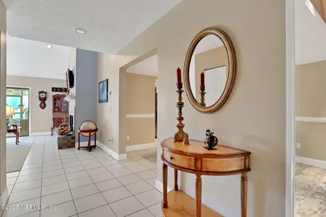 7838 Baymeadows Circle W Jacksonville FL 32256