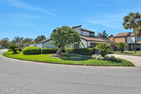 7838 Baymeadows Circle W Jacksonville FL 32256