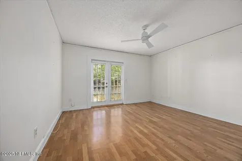 335 Garden Lane Atlantic Beach FL 32233