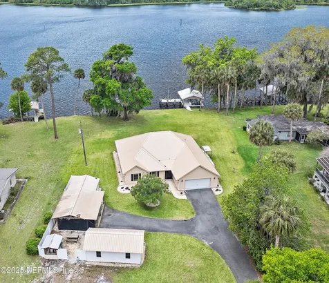 343 E Buffalo Bluff Road Satsuma FL 32189