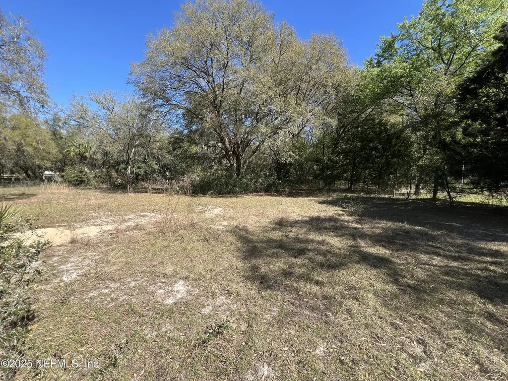 107 & 109 Dixie Street Hawthorne FL 32640