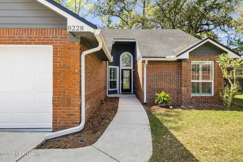 8228 Hawks Landing Drive Jacksonville FL 32217