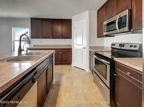 9839 Soldier Court Jacksonville FL 32221