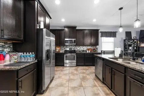 2385 Christi Lakes Court Jacksonville FL 32221