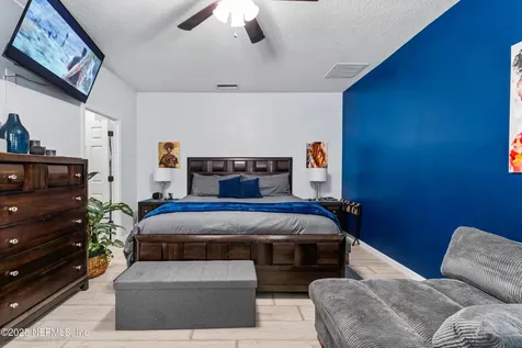 2385 Christi Lakes Court Jacksonville FL 32221