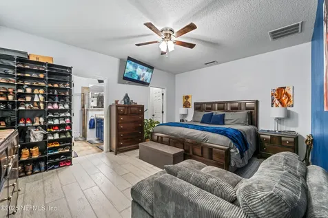 2385 Christi Lakes Court Jacksonville FL 32221