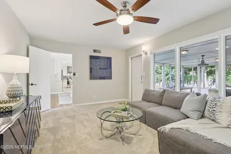 4333 Silverwood Lane Jacksonville FL 32207