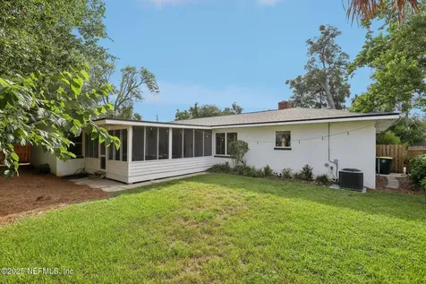4333 Silverwood Lane Jacksonville FL 32207