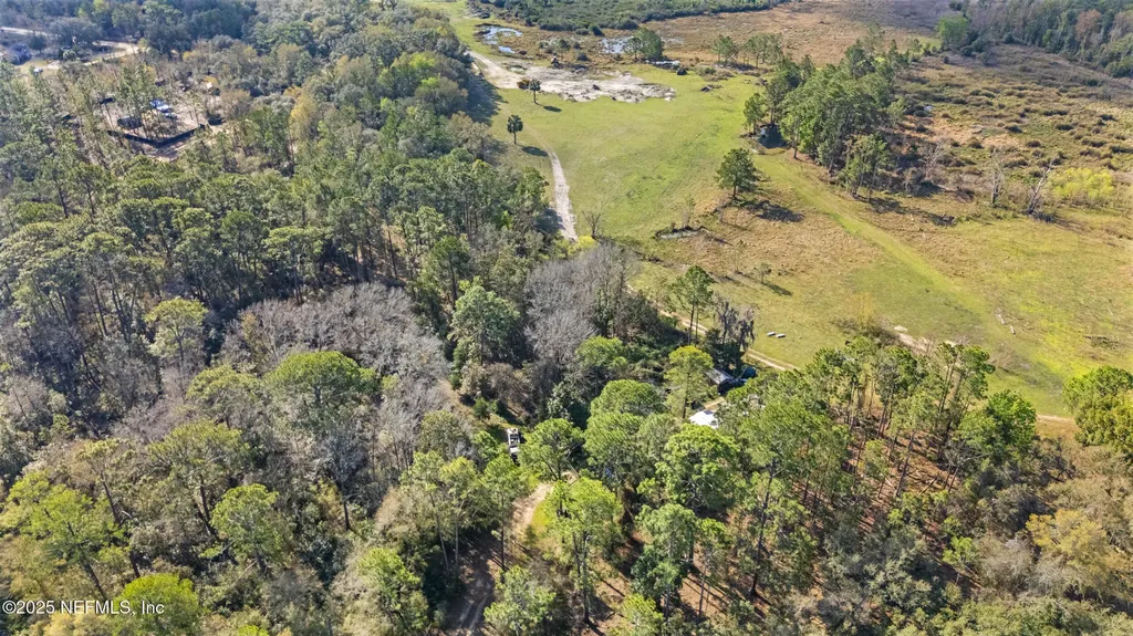 107 Joy Avenue Interlachen FL 32148