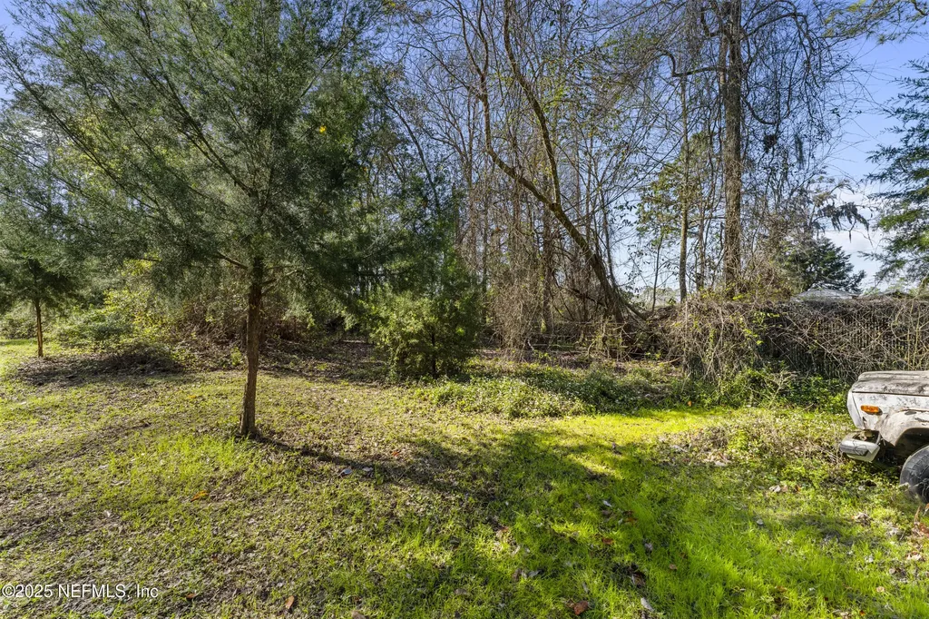 107 Joy Avenue Interlachen FL 32148