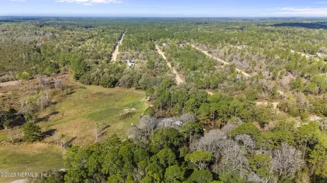 107 Joy Avenue Interlachen FL 32148