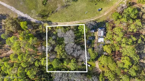 107 Joy Avenue Interlachen FL 32148